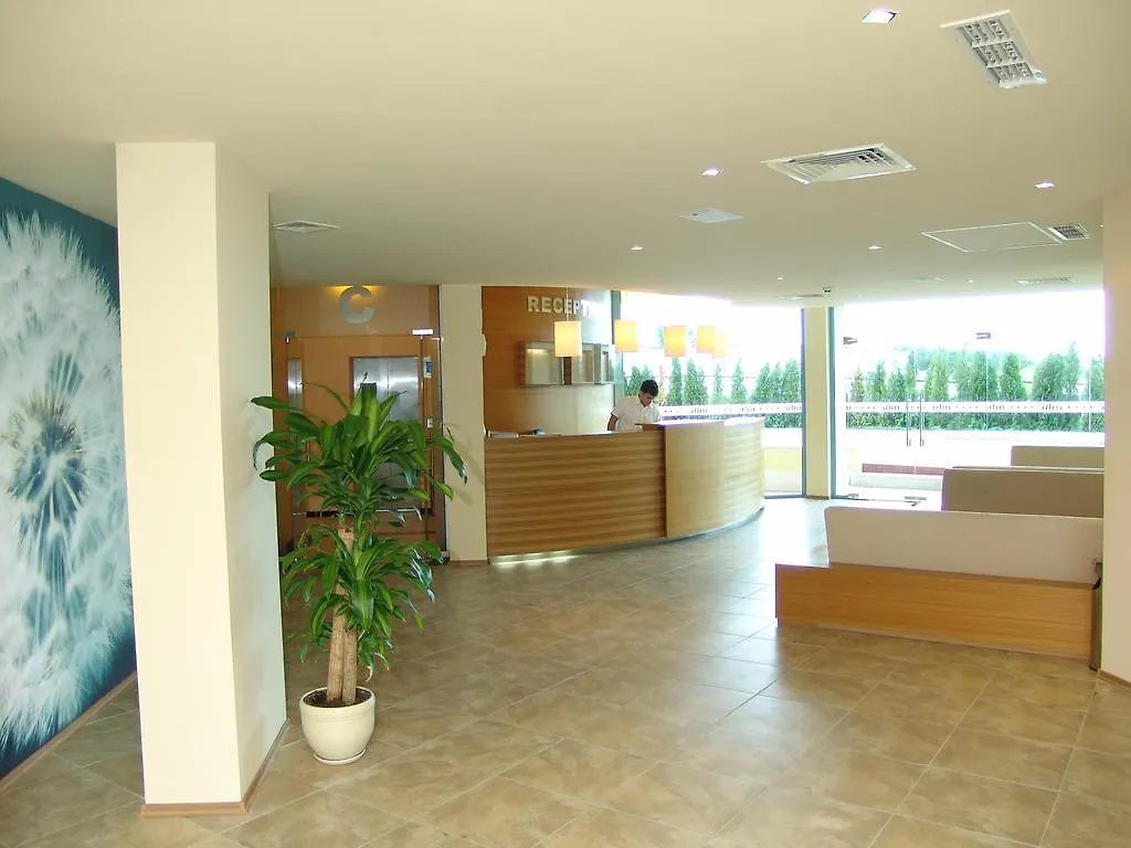 Aparthotel Marina Holiday Club Pomorie 4*,